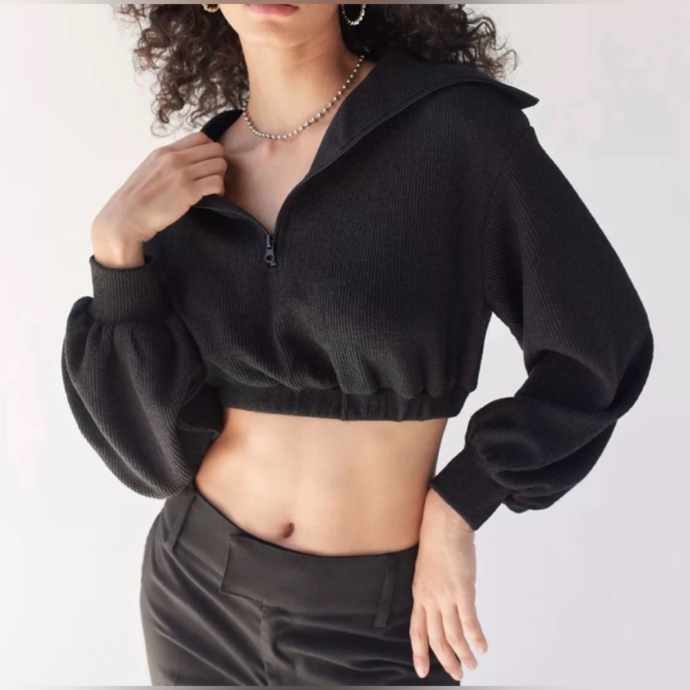 BDG Urban Outfitters S Black Fleece Cropped Sweater Jacket Streetwear Hip Hop